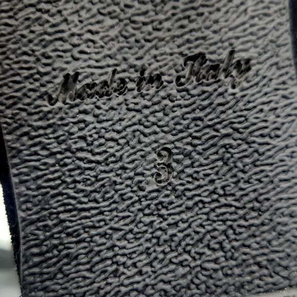 Garnet Hill Black Suede ballet flats - Picture 7 of 10